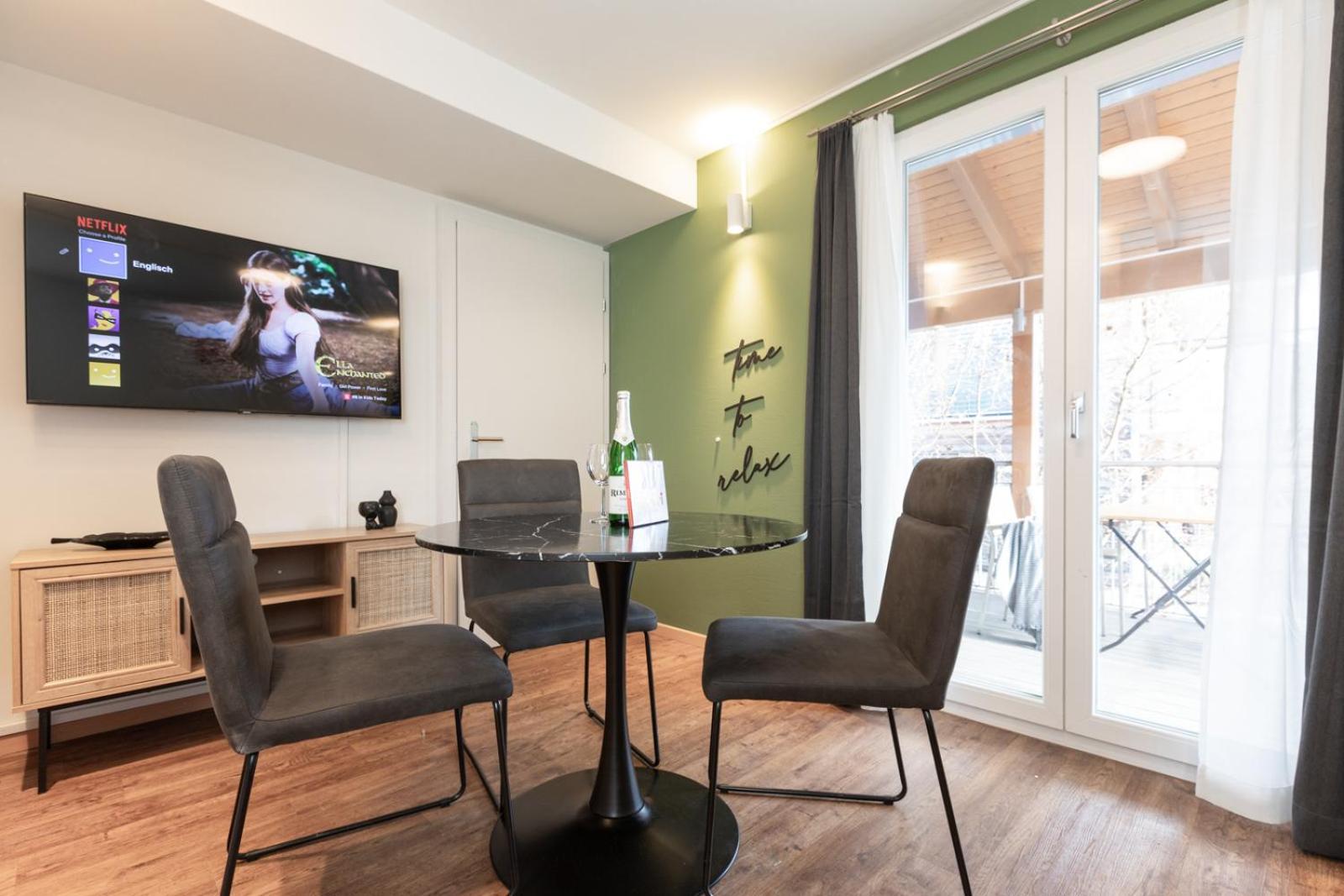 Spirit Apartments Suites Бріенц Екстер'єр фото
